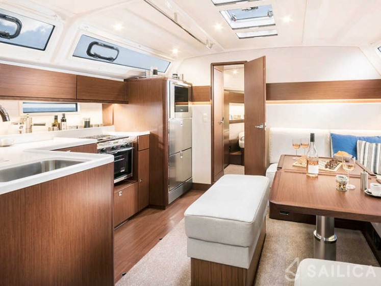 Bavaria Cruiser 46 Style - Yacht Charter Sailica