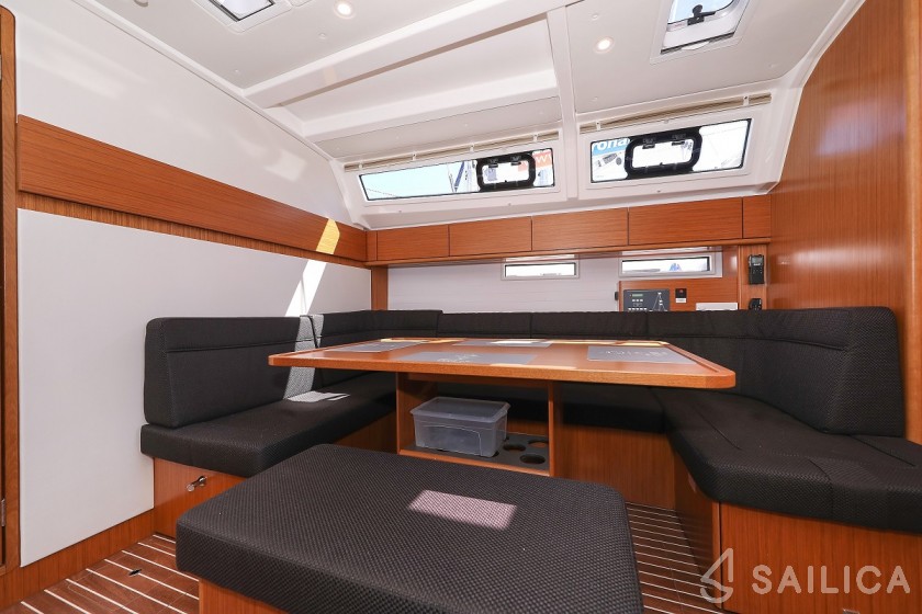 Bavaria Cruiser 46 Style - Yacht Charter Sailica