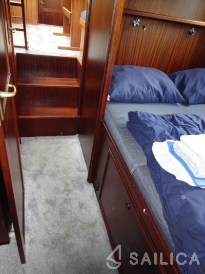 Ankerkruiser 950 - Yacht Charter Sailica