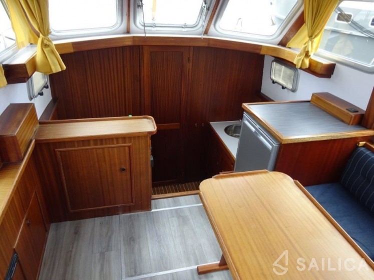 Ankerkruiser 950 - Yacht Charter Sailica