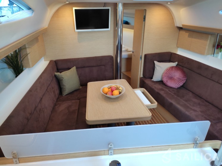 Elan 40 Impression - Yacht Charter Sailica