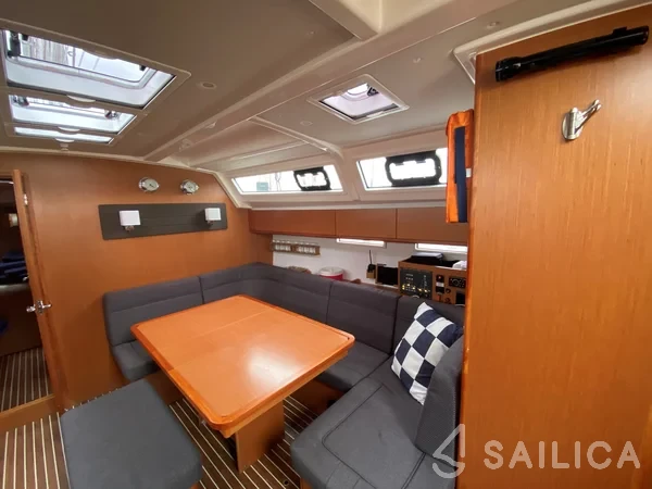 Bavaria 46 Cruiser - Yacht Charter Sailica