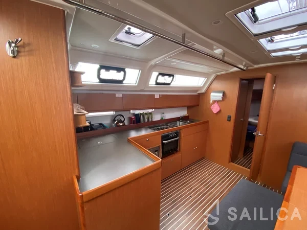 Bavaria 46 Cruiser - Yacht Charter Sailica