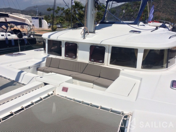 Lagoon 440 - Yacht Charter Sailica