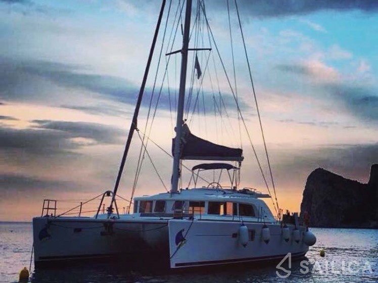 Lagoon 440 - Yacht Charter Sailica