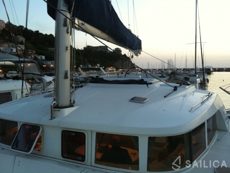 Lagoon 440 - Yacht Charter Sailica