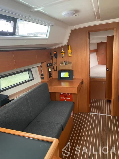 Bavaria C42 - Yacht Charter Sailica