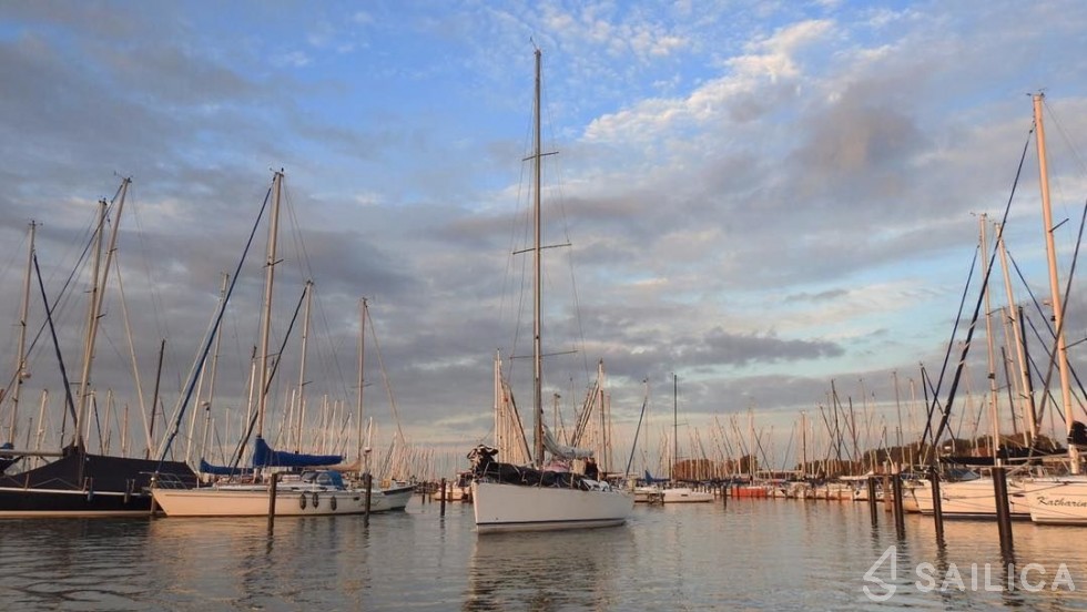 Bavaria 36 - Yacht Charter Sailica