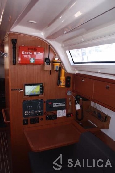 Bavaria 37 Cruiser - Yacht Charter Sailica