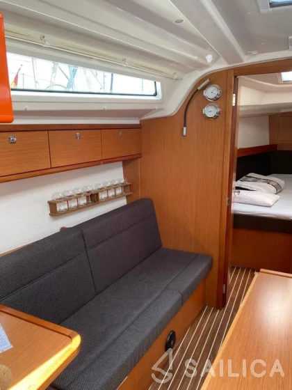 Bavaria 37 Cruiser - Yacht Charter Sailica