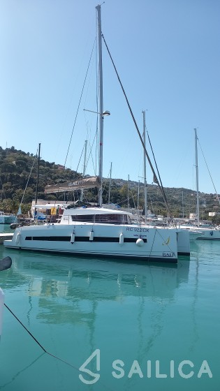 Bali 4.1 - Yacht Charter Sailica