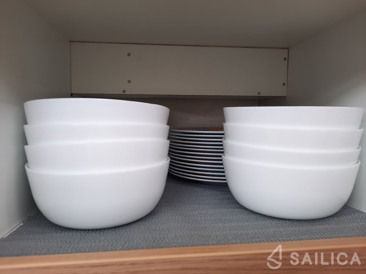 Bali 4.1 - Yacht Charter Sailica