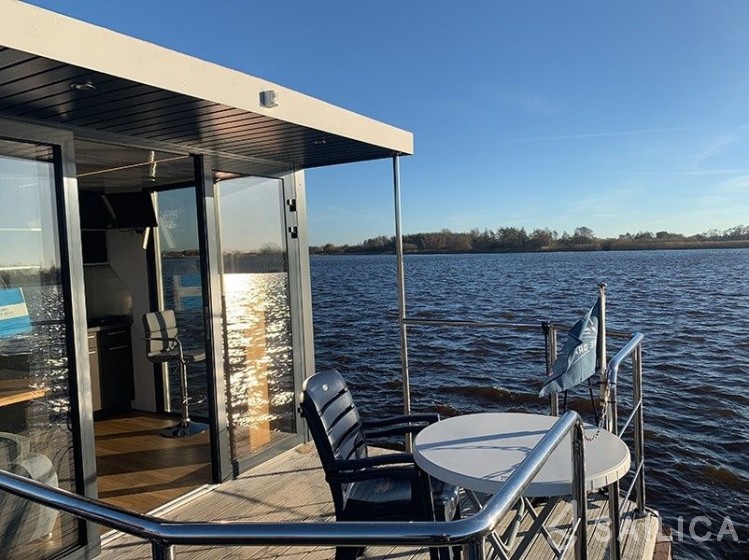 Campi 340 - Yacht Charter Sailica