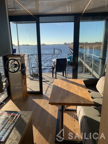 Campi 340 - Yacht Charter Sailica