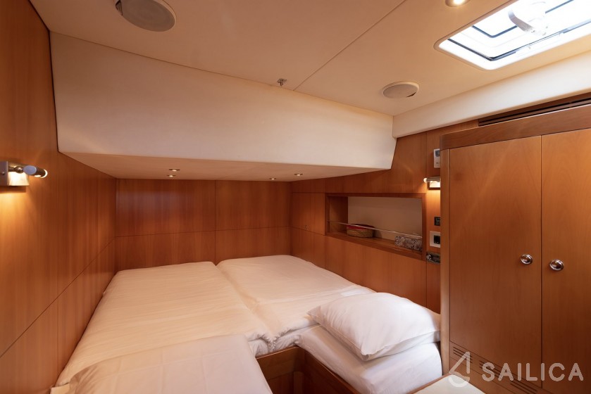Garcia Yachts 86 - Yacht Charter Sailica