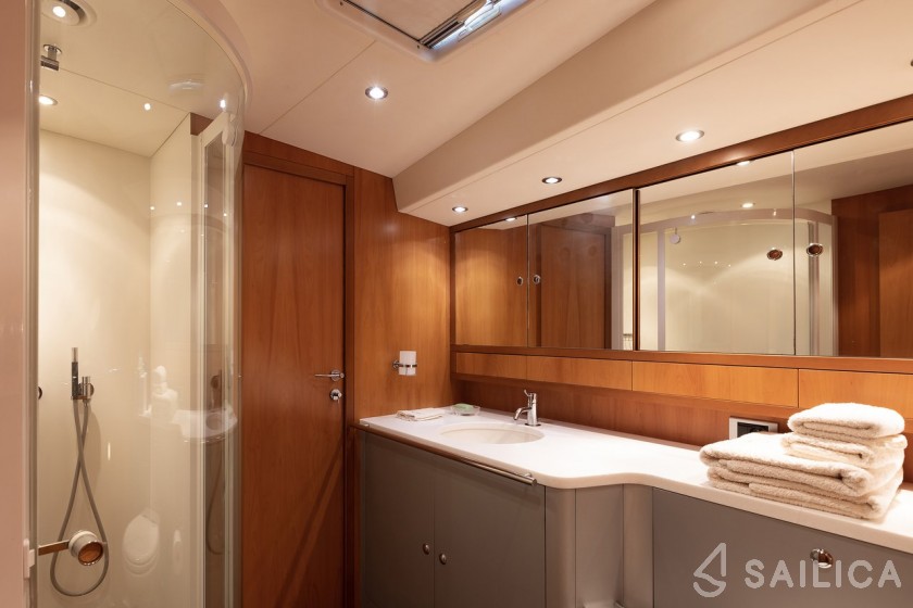 Garcia Yachts 86 - Yacht Charter Sailica