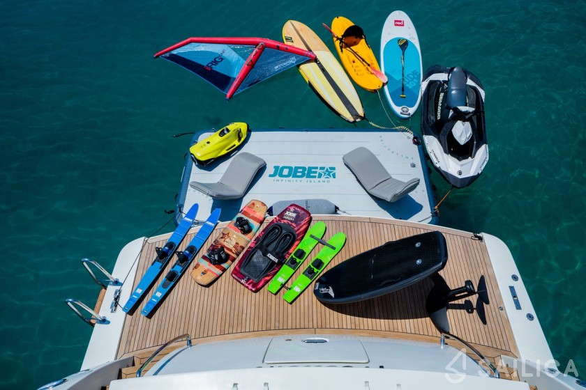 Alalunga 78 - Yacht Charter Sailica