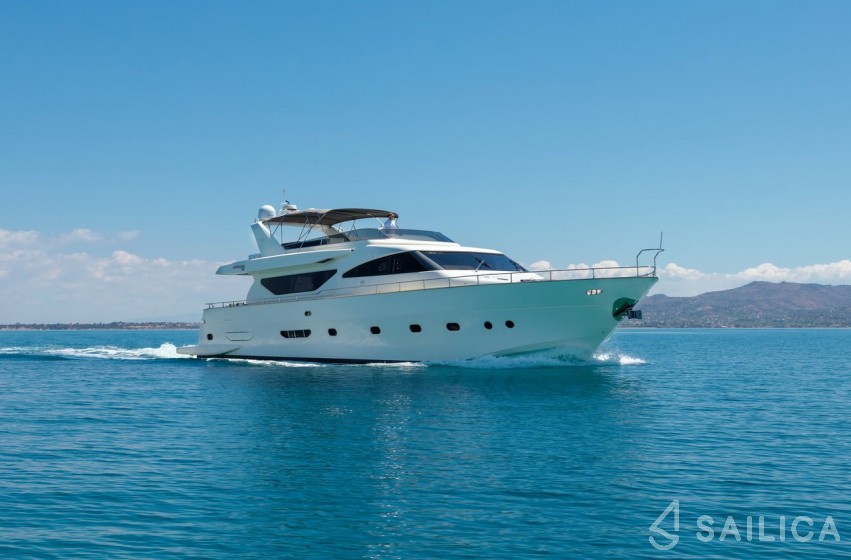 Alalunga 78 - Yacht Charter Sailica