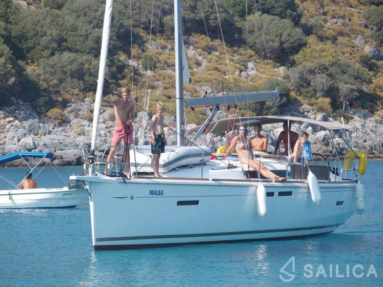 Sun Odyssey 419 - Yacht Charter Sailica
