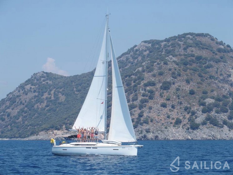 Sun Odyssey 419 - Yacht Charter Sailica