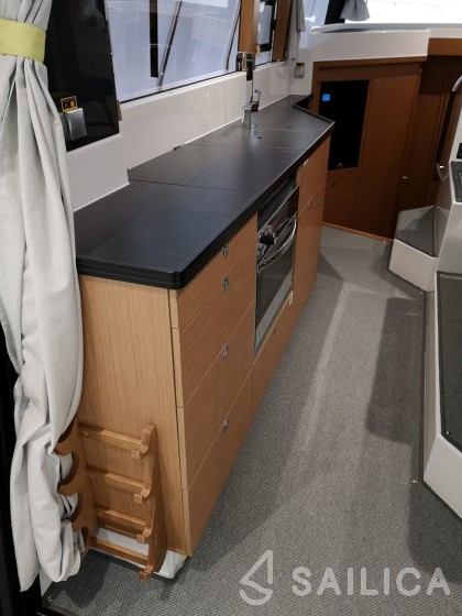 Delphia Escape 1150 - Yacht Charter Sailica