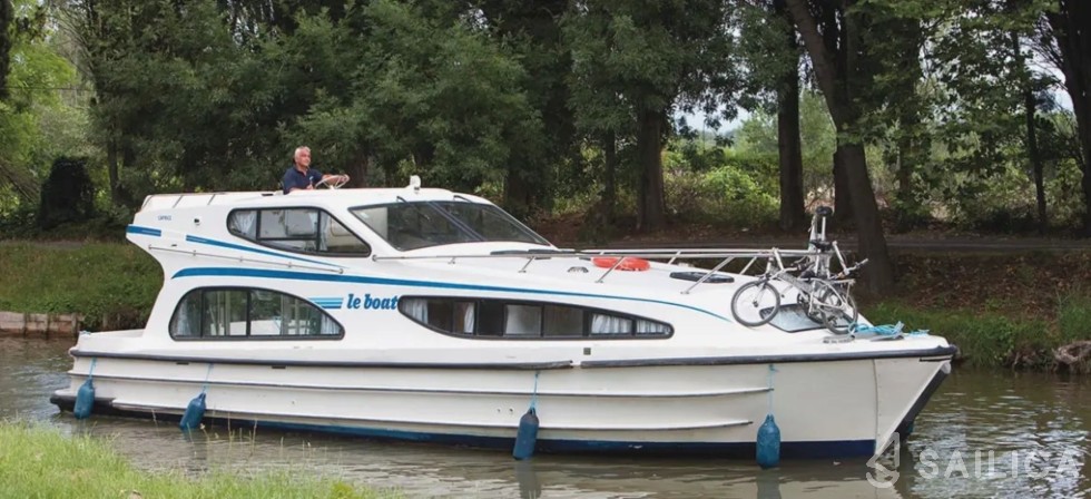 Le Boat Caprice - Yacht Charter Sailica