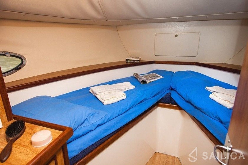 Le Boat Countess - Yacht Charter Sailica