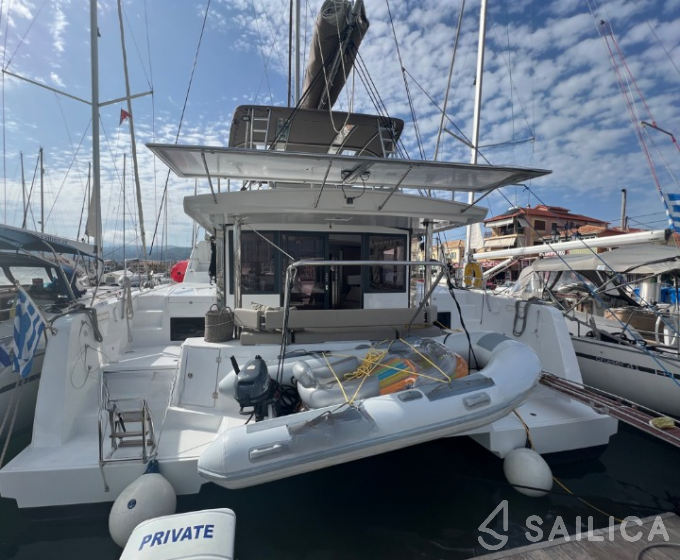 Bali 4.4 - Yacht Charter Sailica