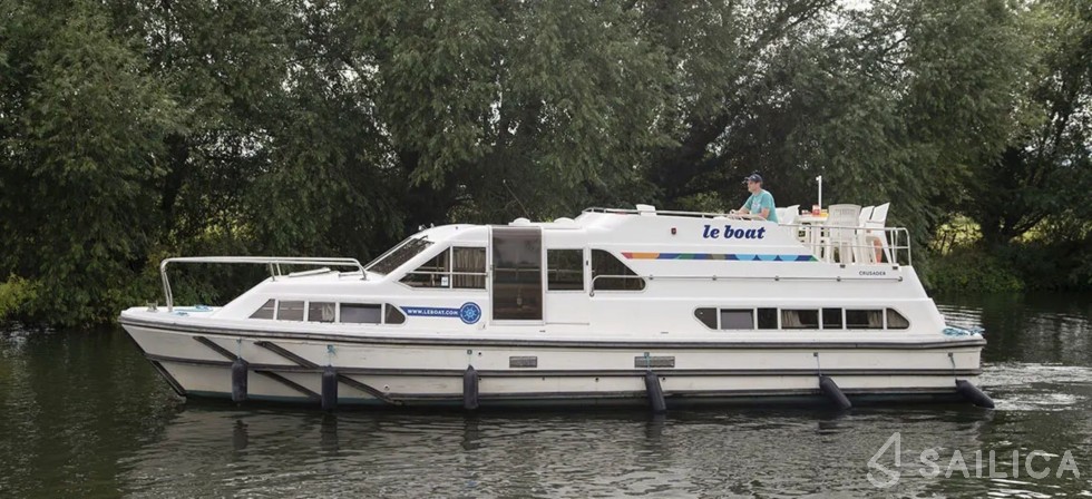 Le Boat Crusader - Yacht Charter Sailica