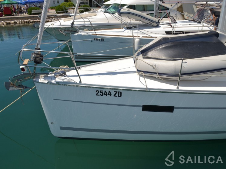 Bavaria 40 Cruiser - Yacht Charter Sailica
