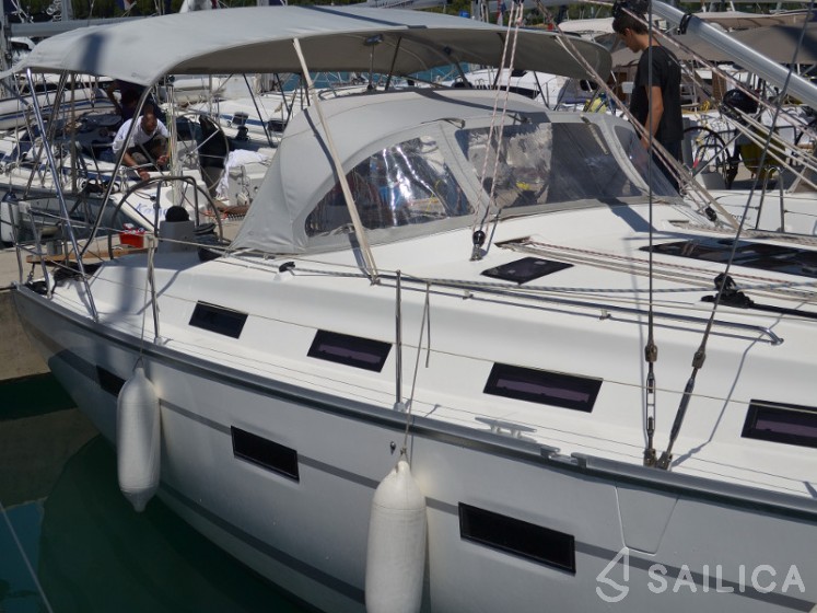 Bavaria 40 Cruiser - Yacht Charter Sailica