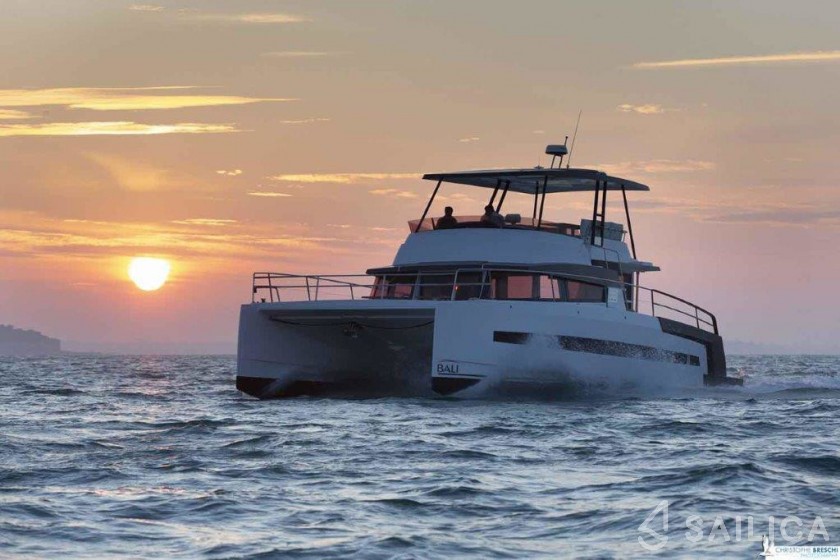 Bali 4.3 MY - Yacht Charter Sailica