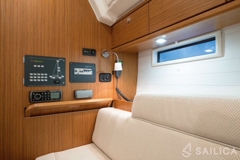 Bavaria 37 Cruiser - Yacht Charter Sailica