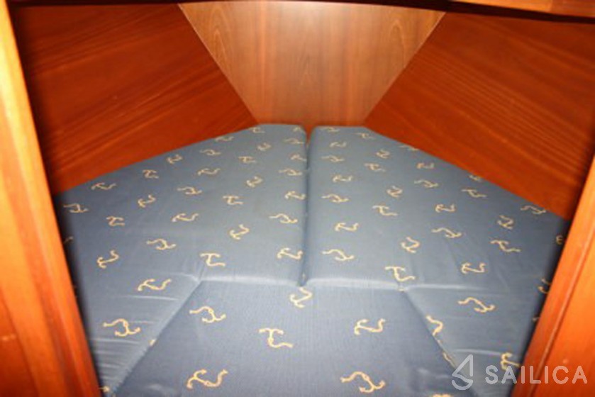 Simmerskip 900 - Yacht Charter Sailica