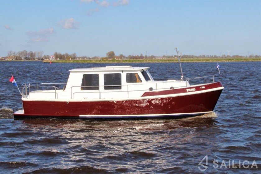 Simmerskip 900 - Yacht Charter Sailica