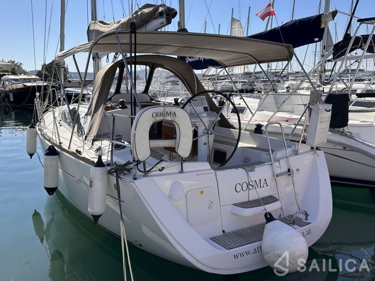 Sun Odyssey 33i - Yacht Charter Sailica