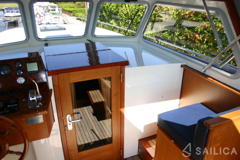 Valkkruiser Sport 1000 - Yacht Charter Sailica
