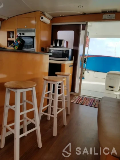 Salina 48 - Yacht Charter Sailica