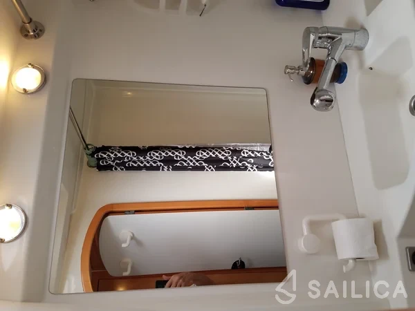 Salina 48 - Yacht Charter Sailica