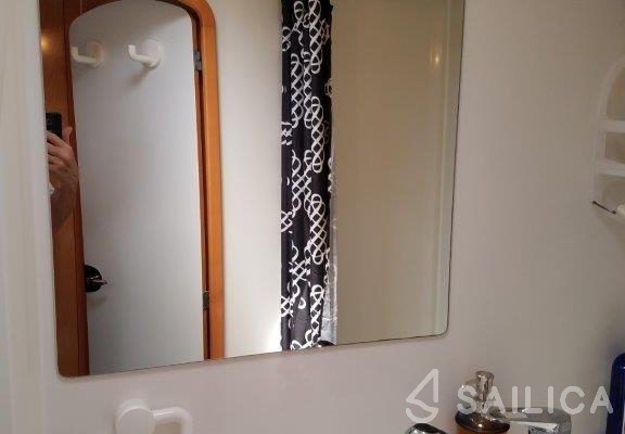 Salina 48 - Yacht Charter Sailica