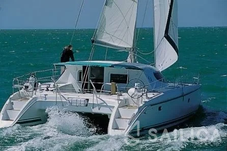 Nautitech 40 open NEW - 4 + 2 cab. - Yacht Charter Sailica