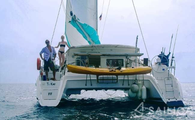 Nautitech 40 open NEW - 4 + 2 cab. - Yacht Charter Sailica
