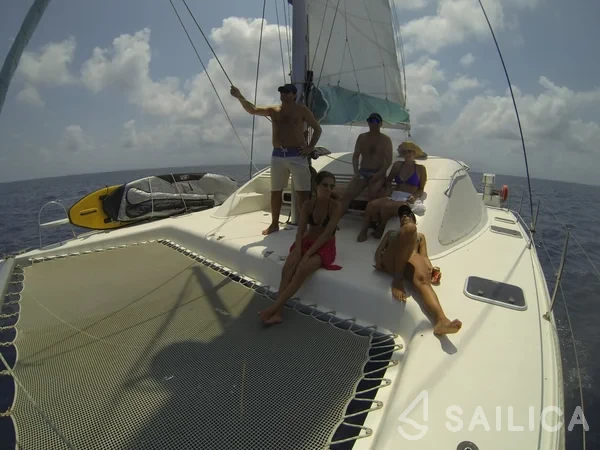 Nautitech 40 open NEW - 4 + 2 cab. - Yacht Charter Sailica