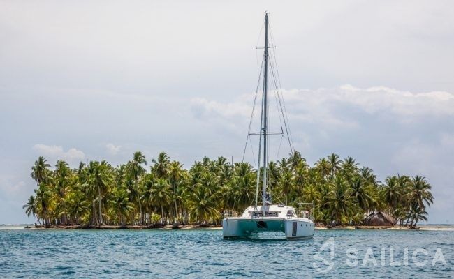 Nautitech 44 - Yacht Charter Sailica
