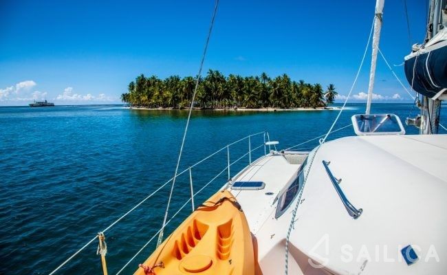 Nautitech 44 - Yacht Charter Sailica