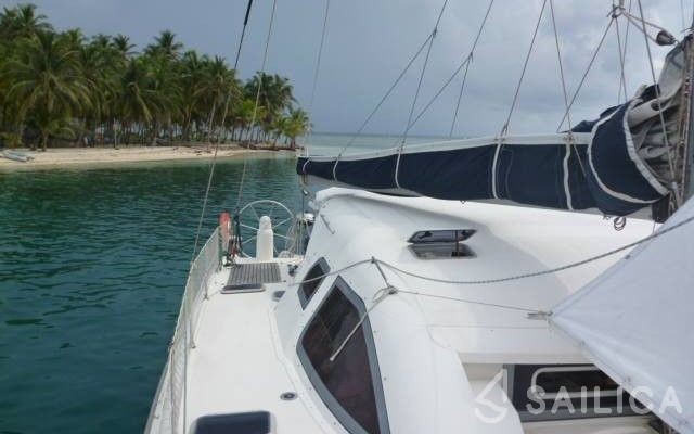 Nautitech 44 - Yacht Charter Sailica