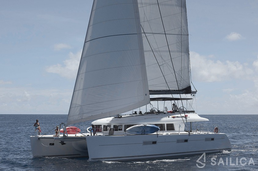 Lagoon 620 - Yacht Charter Sailica