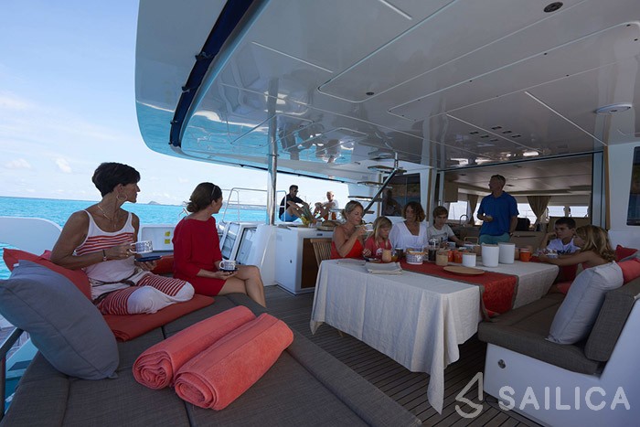 Lagoon 620 - Yacht Charter Sailica