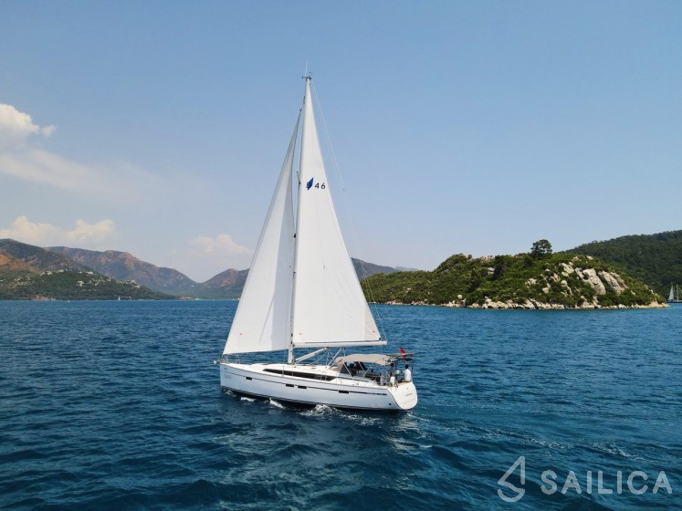 Bavaria 46 Cruiser - Yacht Charter Sailica