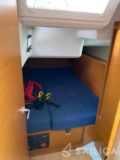 Sun Odyssey 440 - Yacht Charter Sailica
